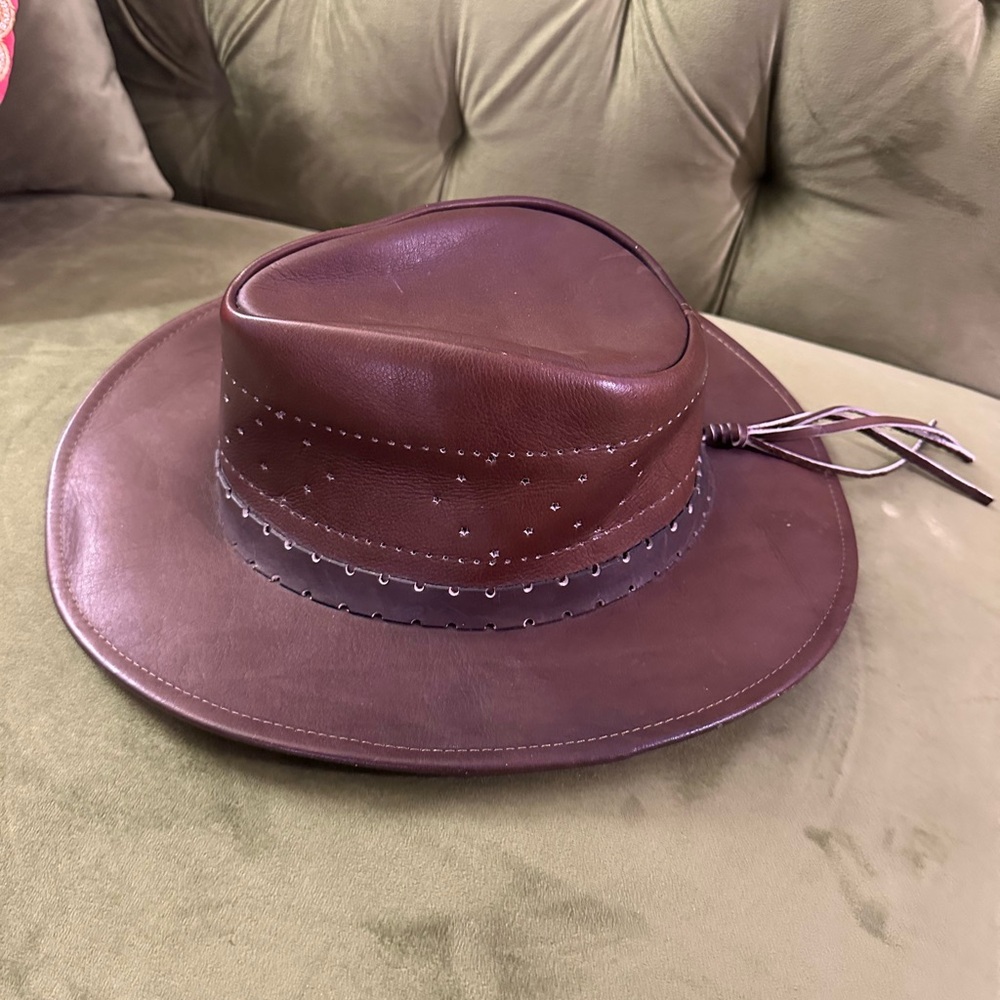 Woman Brown Leather Hat - Picture 5 of 6